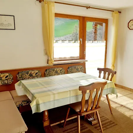 Haus Frueh Lägenhet *