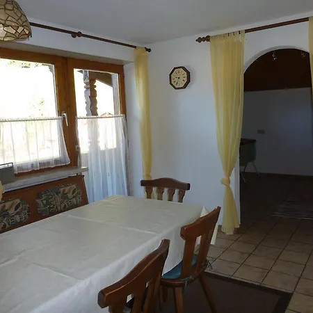 アパート Haus Frueh テルフェス・イム・シュトゥーバイ